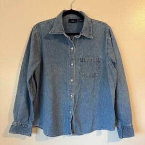 Women’s GAP Button Up Denim Shirt 100% Cotton
